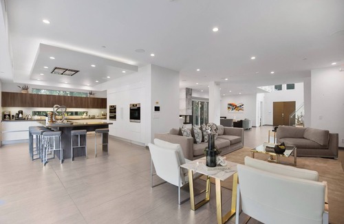 Beverly Grove House | Colgate Vantage - The House of Views | Rooftop Deck & Hollywood Hills Vistas