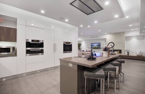 Beverly Grove House | Colgate Vantage - The House of Views | Rooftop Deck & Hollywood Hills Vistas