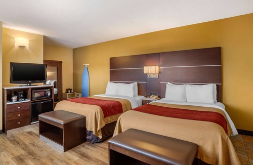 Roseville - Fleet Ridge Hotel | Comfort Inn San Diego Airport At The Harbor