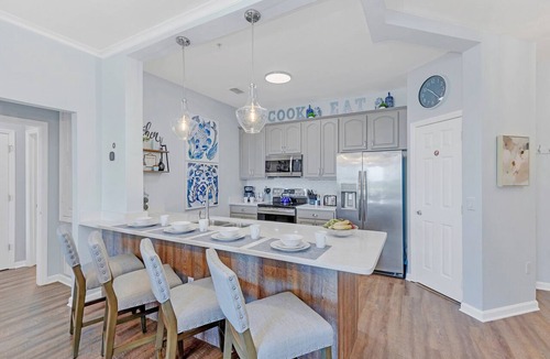 Florida Central Atlantic Coast Apartment | Condo w/Prime View of Lake, Pool & Fireworks!