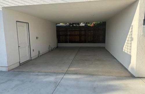 Altadena Apartment | Conveniently Located Near JPL Rose Bowl and Freeway