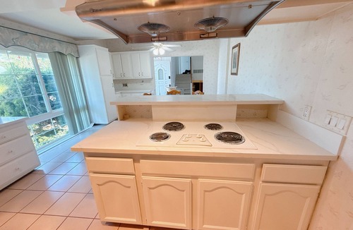 Hacienda Heights House | Cool townhome with AC in Hacienda Heights - 3 bedrooms available