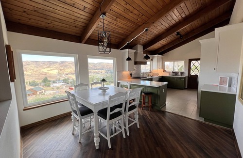Leona Valley House | Country Feel with Stunning Views