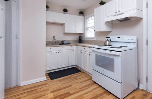 Ponderosa - Wingate Apartment | Cozy 1BR for Longer Stays Close to Uptown