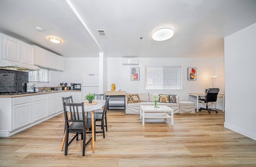 Alhambra House | Cozy 2BR/2BA Guest House in Alhambra w/AC, WiFi, Peaceful Stay