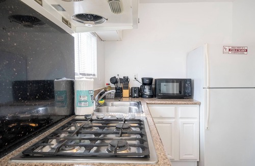 Alhambra House | Cozy 2BR/2BA Guest House in Alhambra w/AC, WiFi, Peaceful Stay