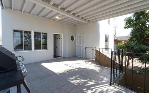 San Fernando Apartment | Cozy 3 bedroom San Fernando Valley