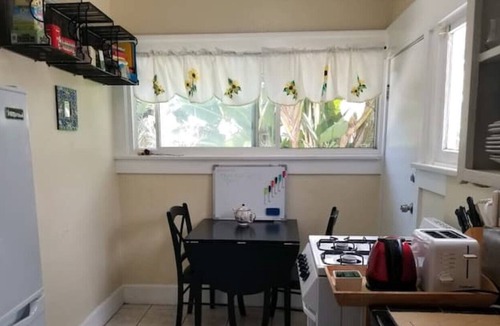 Golden Hill Cottage | Cozy Studio, Great Location, Separate Entrance!