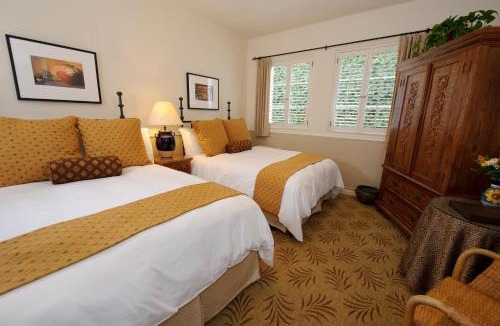 Golden Rectangle Hotel | Cypress Inn Carmel-by-the-Sea