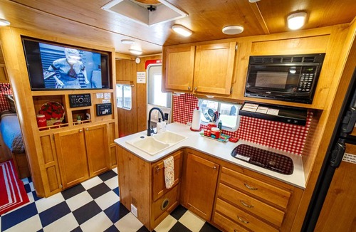 Granite Hills Apartment | Darling Daisy Retro RV Adventure