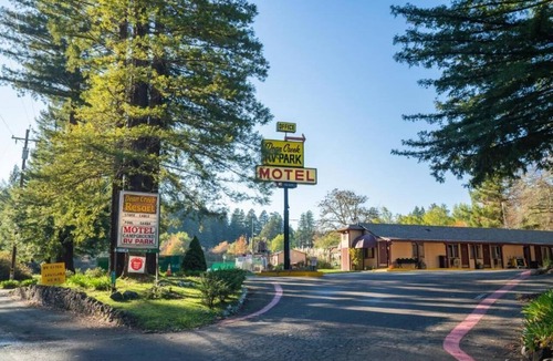 Redway Hotel | Dean Creek Resort