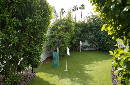 Deepwell Estates Hotel | Dive Palm Springs Hotel - 21 & Over