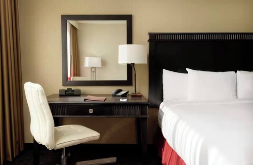 Little Tokyo Hotel | Downtown LA Suite w/Kitchenette, Dining Area & Easy Access to Museums