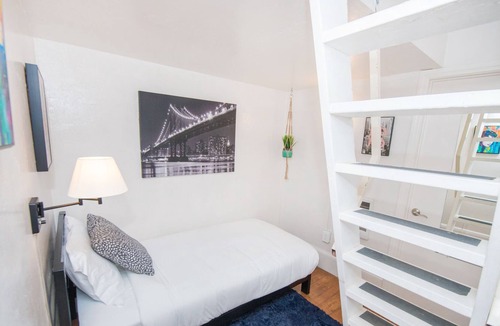 East Village House | Downtown San Diego Studio in the Heart of Gaslamp!
