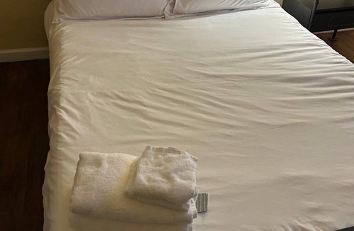 Westlake Hotel | Downtown Vibes: Chic Studio Near DTLA