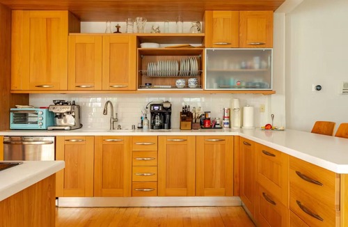 Venice House | Dreamy modern 3bd/3ba house by beach. Rooftop deck/hot tub!