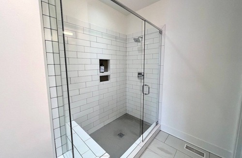 Biddleville House | Duckworth 2 Bedroom Guest Suite