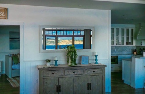 Village of La Jolla House | East Cliff Beachfront Bliss at La Jolla Cove