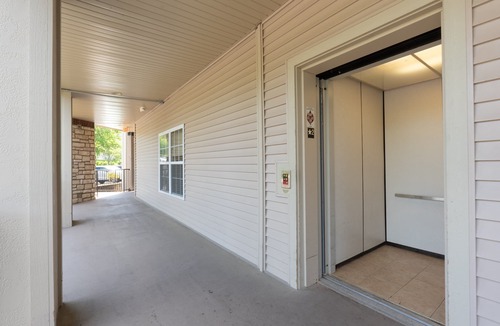 Branson Condo | Elevator Access ~ Walk-in Shower ~ Near Golf ~ FREE TICKETS INCLUDED! (RL8-11B)