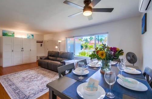 Pacific Beach House | Emerald Sea - 2 BD beach cottage with large yard - pet friendly