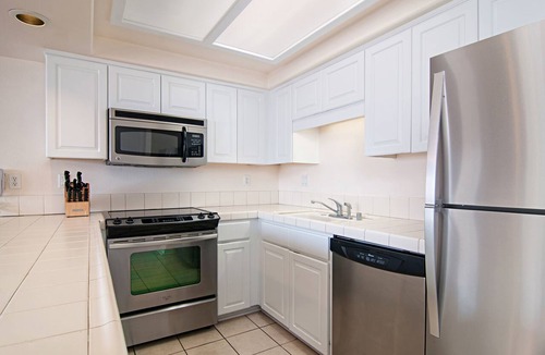 Imperial Beach Apartment | Enjoy Oceanviews in This Beautiful Condo with Pool