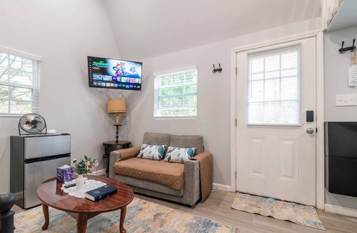 Gastonia Apartment | Entire tinyhouse, smart bidet and purified water