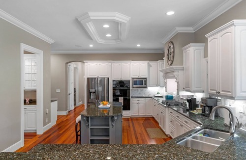Waxhaw House | Experience the Retreat at Walden Pond set among 4 acres of natural beauty.