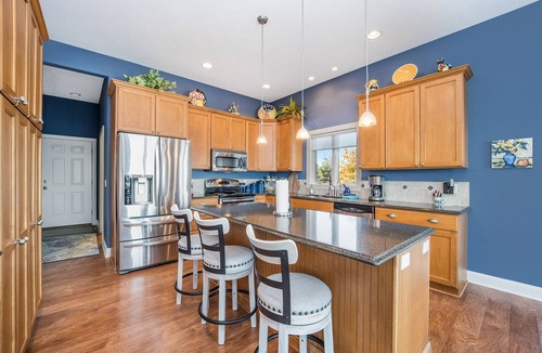Manistee House | Exquisite Private Lake Front Family Home