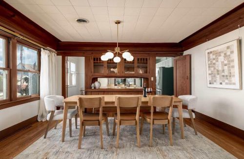Hillcrest House | Falcon Chic Escape - Hot Tub - Modern - Proximity