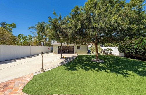 La Mesa House | Family Fun! Stylish Escape + Game Garage + Ping Pong + Big Yard + Free Parking