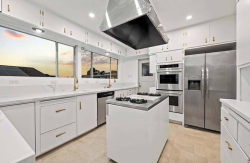 Old Town House | Family Paradise | 7BR Witherby Estate w/Pool