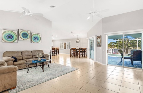 Burnt Store House | Family & pet friendly villa w/fenced yard & pack & play! Villa Blue Coral Oasis - SWFL Rentals