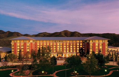 Westlake Village Hotel | Four Seasons Hotel Los Angeles at Westlake Village