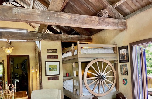 Point Arena House | Gardener’s Delight and Family Retreat – 5 minutes to town and stunning beaches