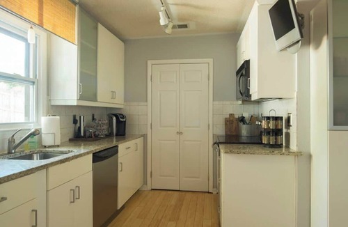 Charlotte House | Getaway on the Greenway