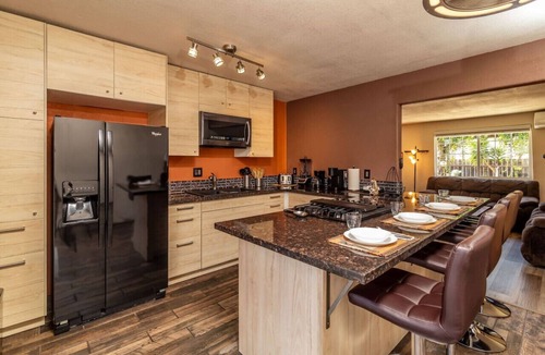 Castle Park Condo | Giraffe House Chula Vista