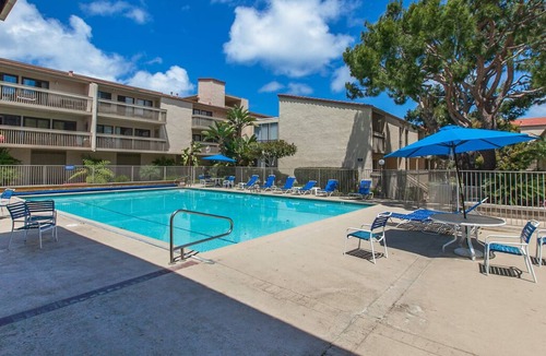Solana Beach Condo | Good Times & Tan Lines~Pool, Spa, Tennis, Beach, Fun!