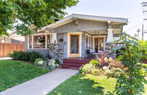 South Park House | Gorgeous Cozy Eclectic Craftsman House. Minutes to Downtown. Best Location!