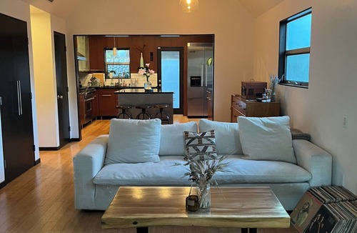 Los Feliz House | Gorgeous LA Craftsman in Silverlake with outdoor shower and fire pit