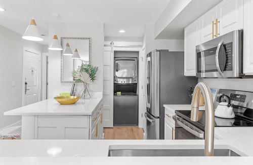 Sandestin Condo | Gorgeous Remodel* 6 Seat Cart*Rare Find With Unique View-Bay, Marina,& Golf View