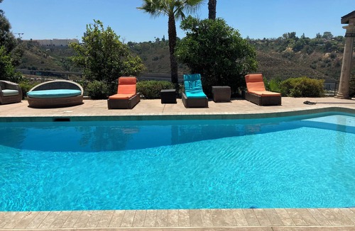 Del Cerro House | Gorgeous Resort Style Home. Private location.