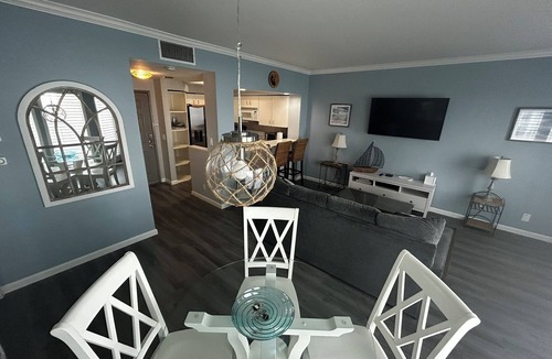 Marina District Condo | Gorgeous, Spacious, Bright Marina District 1-Bdrm Condo w/Tranquil Balcony