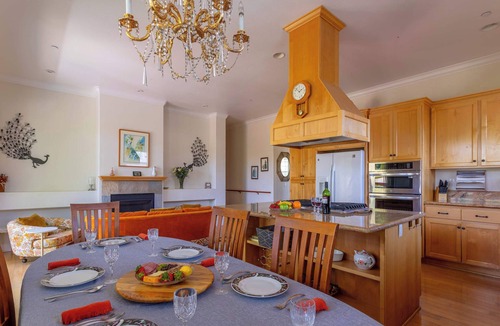 Graton House | Graton, Hot Tub, BBQ, Nature & Family Fun