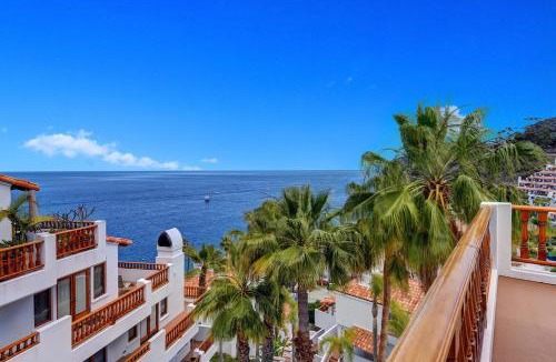 Avalon House | H1782 - Hamilton Cove Villa 17-82