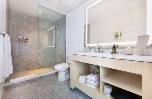 Gainesville Hotel | Hearing Accessible | 2 Queen Beds | Near UF Campus