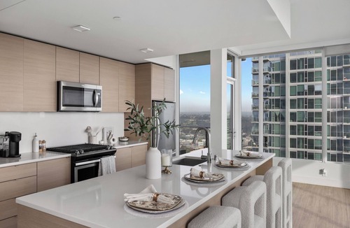 Civic Core Condo | High-Rise Downtown Condo w/Water, Petco Park & Coronado Bridge Views
