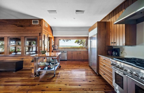 Eck Lane on the Lake Cabin | Historic 5BR | Lakefront Cabins with Dock | Fire Pit