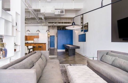 Gaslamp Quarter Condo | Historic Gaslamp Loft with Peloton Bike and Roof Deck