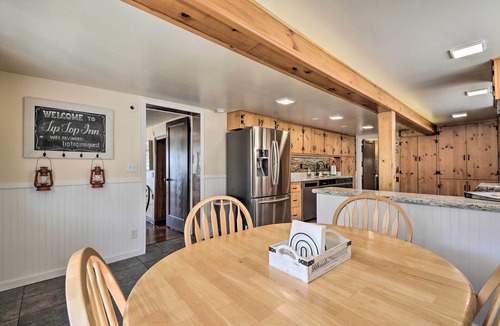 Mariposa House | Historic Mariposa Stagecoach Stop w/Gas Fire Pit!