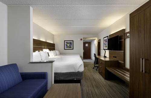 North Belmont Hotel | Holiday Inn Express & Suites Charlotte Arpt-Belmont by IHG